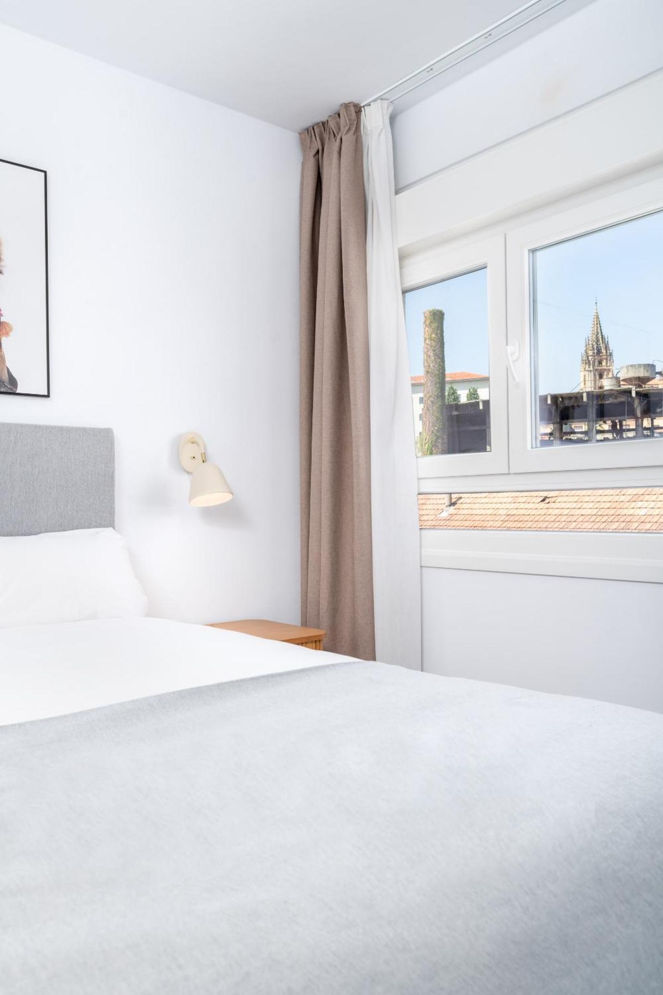 Limehome Oviedo Calle Postigo Bajo Pokoj fotografie